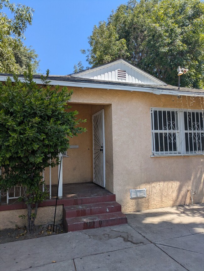 1513 E 106th St Unit 1513