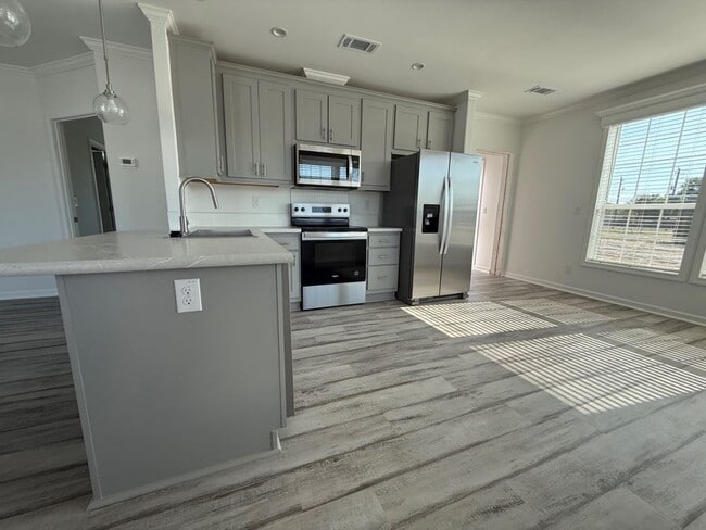 Photo - 1654 Voyager Dr