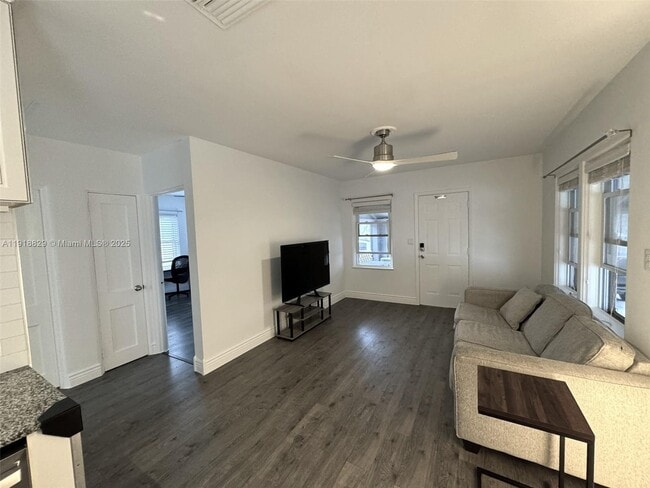 Photo - 2309 Van Buren St