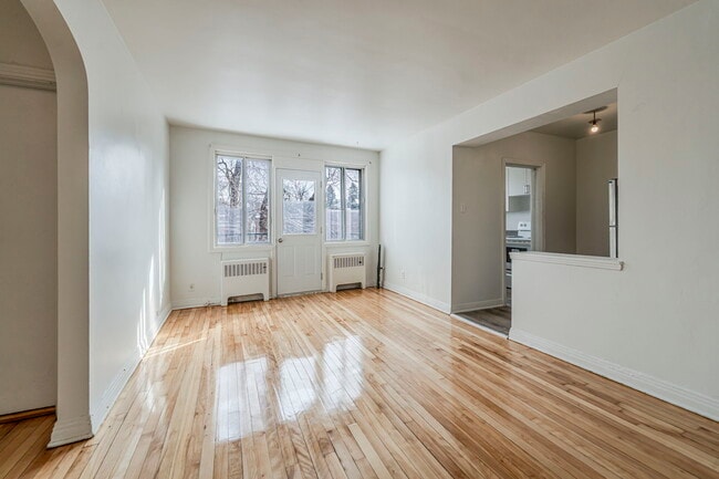 Photo - 3030 Av Linton