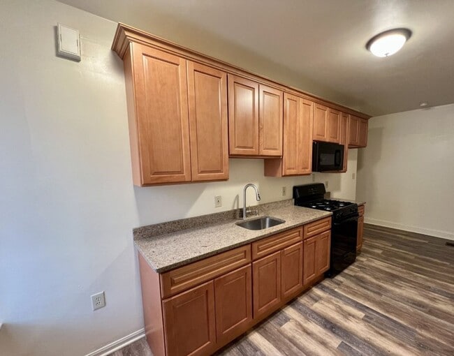 Photo - 831 Walnut St Unit #2