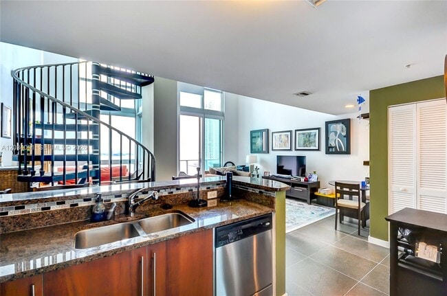 Photo - 300 S Biscayne Blvd Unidad L-1022
