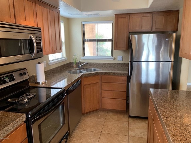 Photo - 6651 N Campbell Ave Unit 138