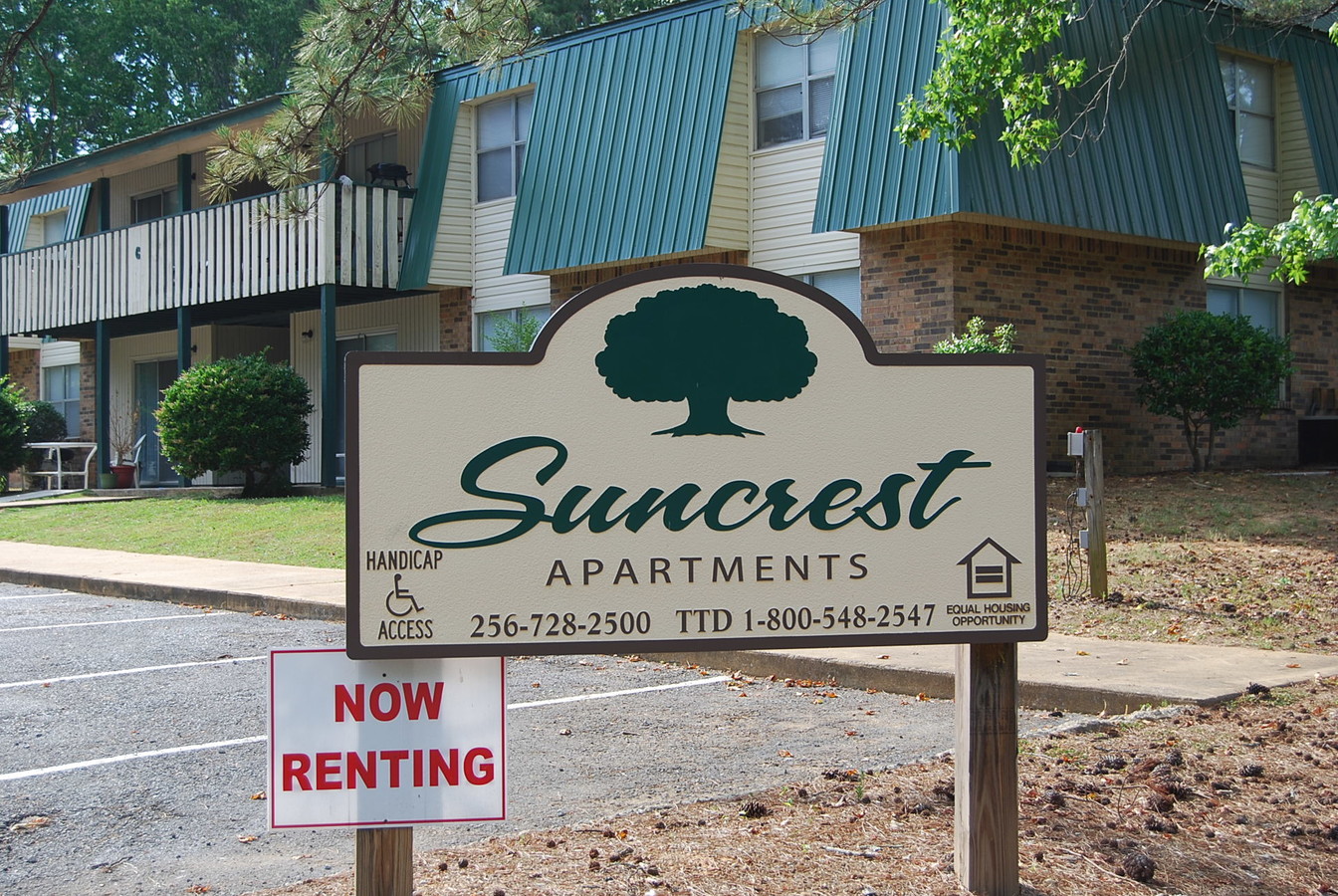 Suncrest Apartments - Suncrest Apartments