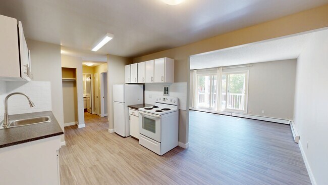 Photo - 9807-9108 108 Ave Unit 208