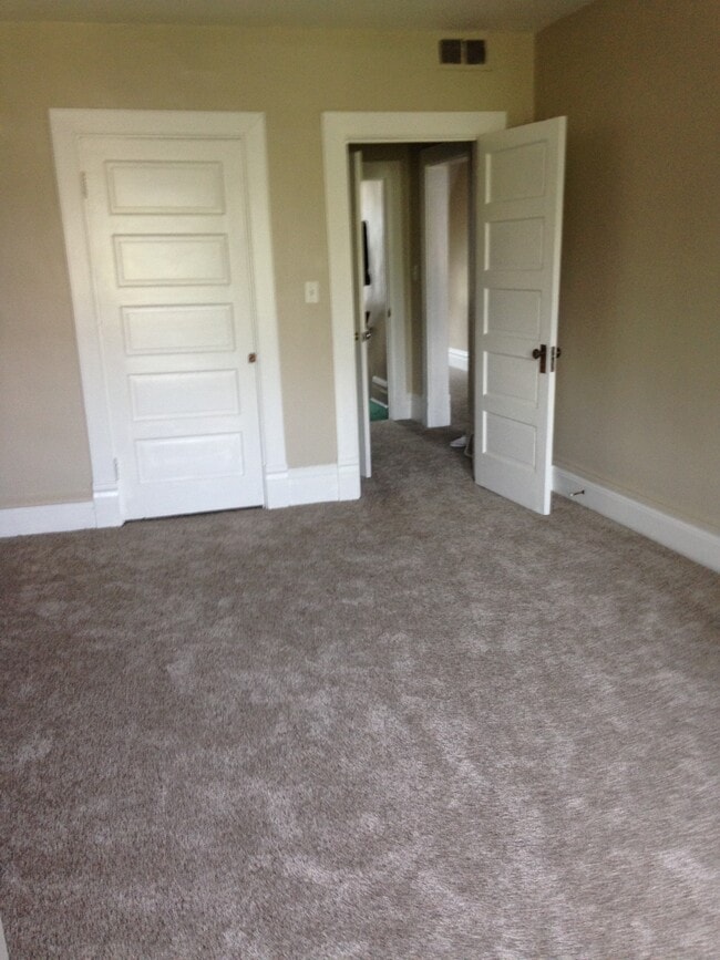 bedroom - 1304 Ridge Ave Unit 3rd floor