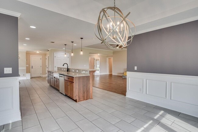 Photo - 233 Carlow Dr