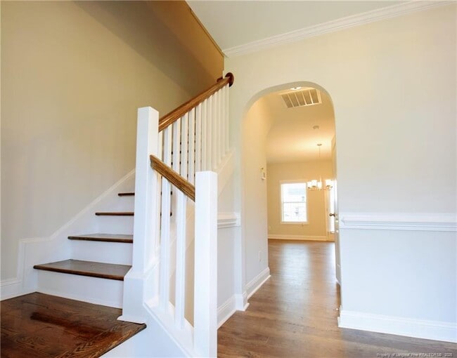 Photo - 138 Cromwell Ct