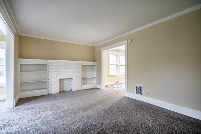 Building Photo - 223 Virgil Ave Unit 1