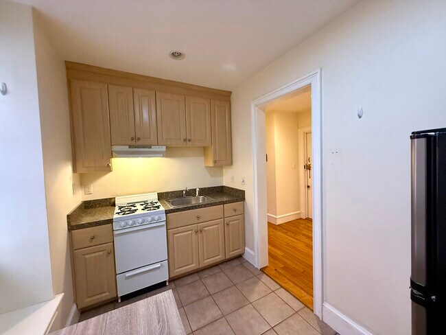 Photo - 17 Exeter St Unit 1f