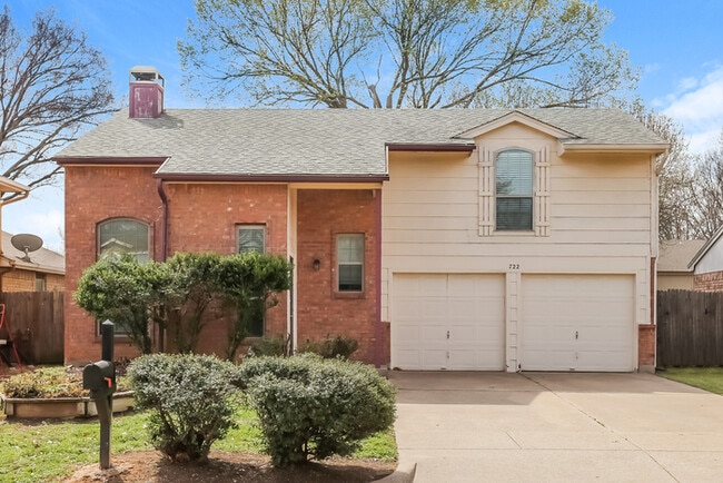 Building Photo - 722 Nightingale Cir