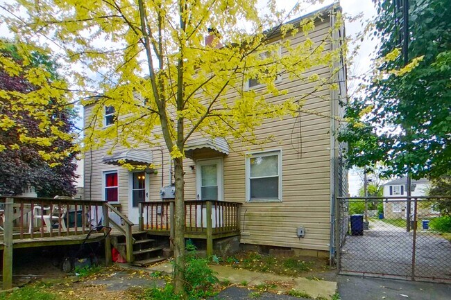 Photo - 2818-2820 Vanderberg Ave Unidad 2820