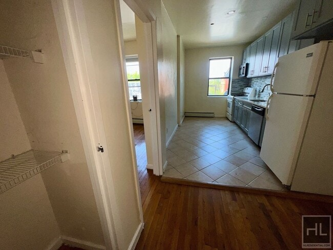 Photo - 5BR 1BA Historic Commerical Residential Zo... Unit 3L