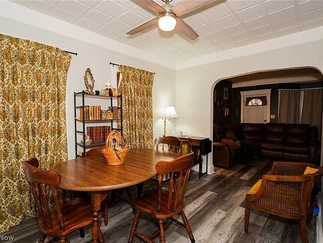 Photo - 3647 W 47th St Unit Down