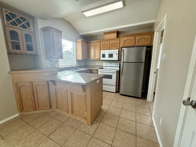 1800 W Bronze St Unit 1