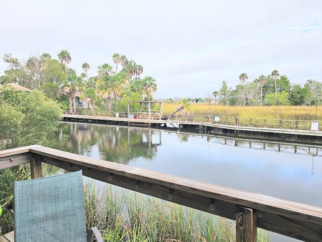 Photo - Furnished Waterfront Bungalow with Pool Ac...