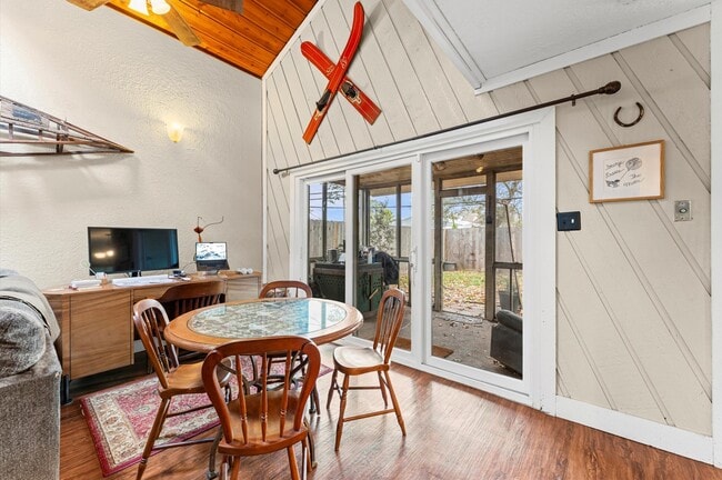 Photo - 1504 Early Ln