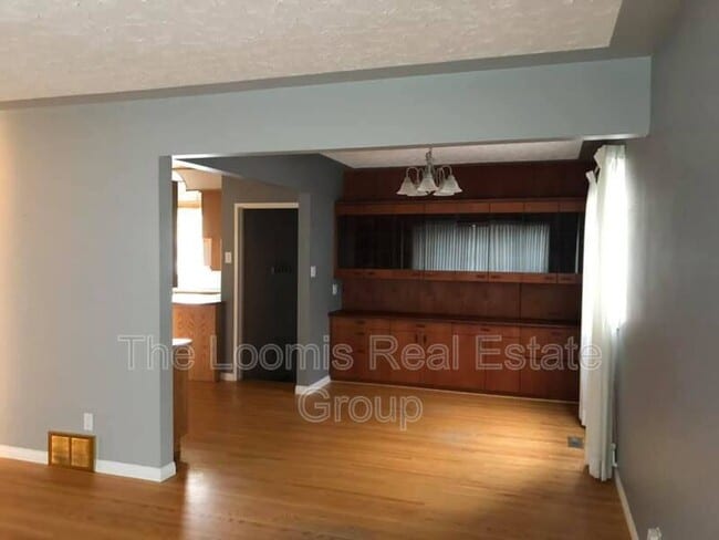 Photo - 8708 Meadowlark Rd NW