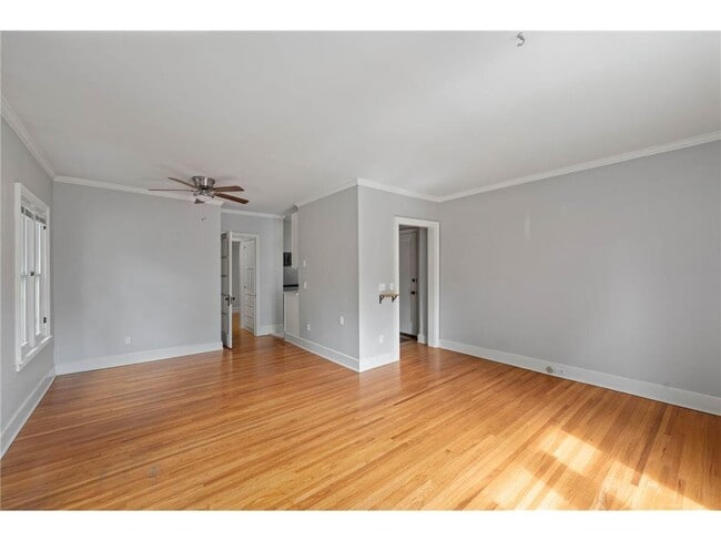 Photo - 2733 Girard Ave S Unit 106