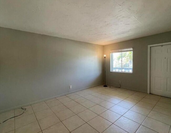 Photo - 306 E Ocean Ave