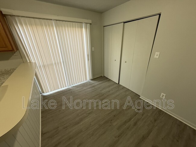 Photo - 628 7th Ave SW
