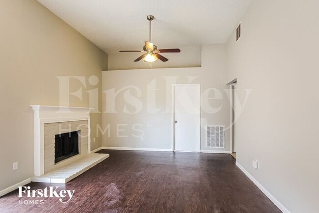 Photo - 5430 Santrey Dr