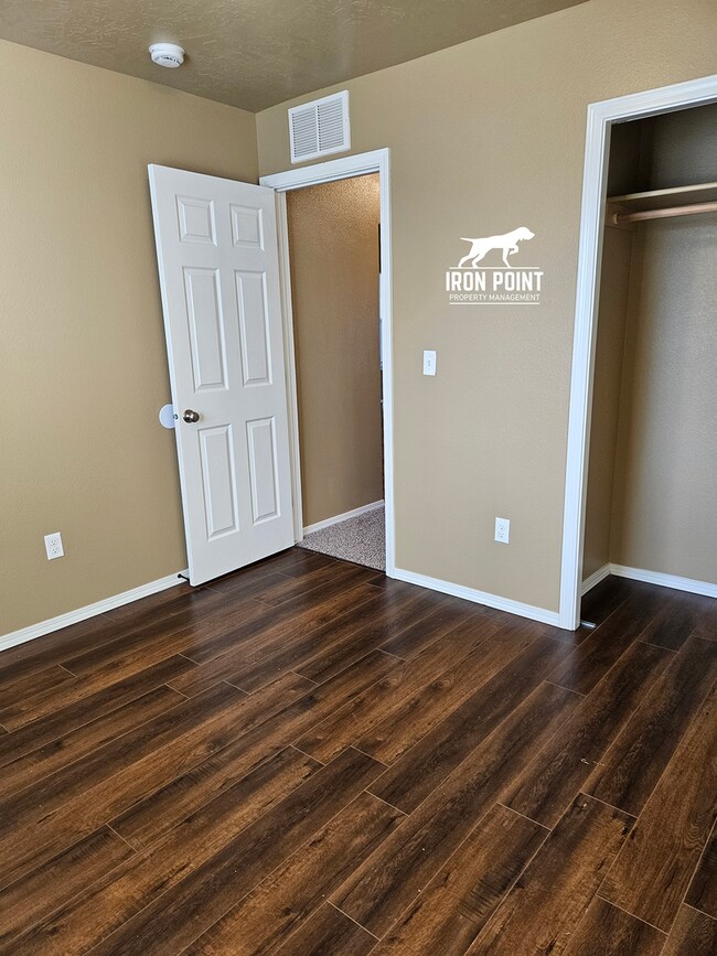 Photo - 3bed/2bath home w/bonus room, 2 car garage, fenced yard, and landscaping included.