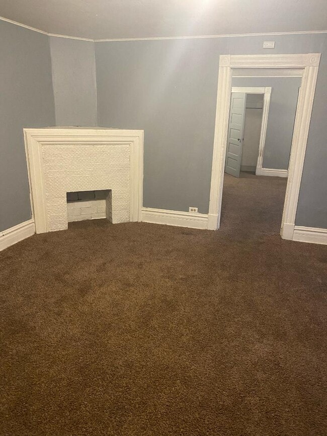 Building Photo - 307 Kent Ave Rental