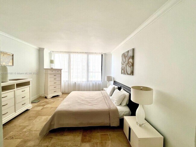 Photo - 3505 S Ocean Dr Unidad 619