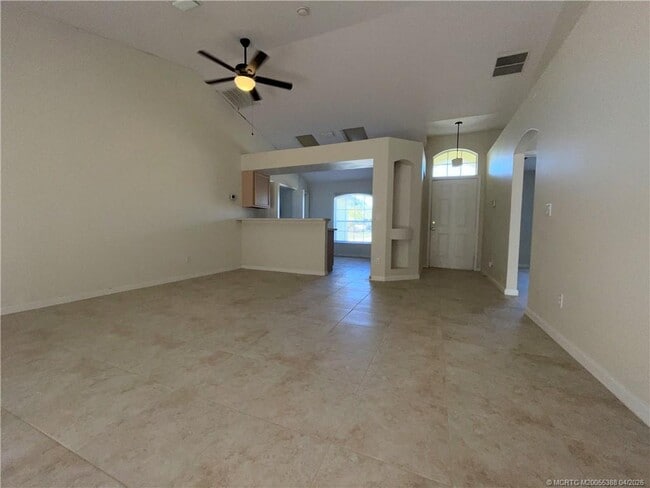 Photo - 456 SW Prado Ave