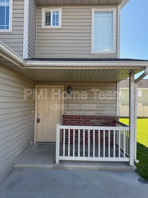 Photo - 652 W 800 N