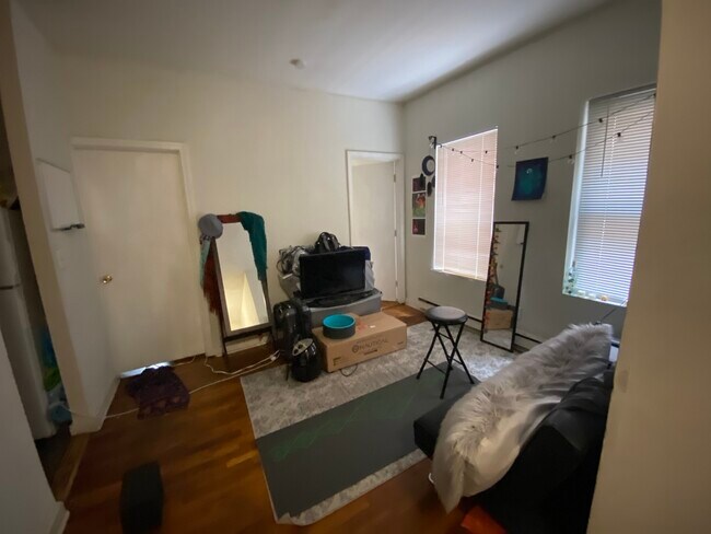 Photo - 35 Chiswick Rd