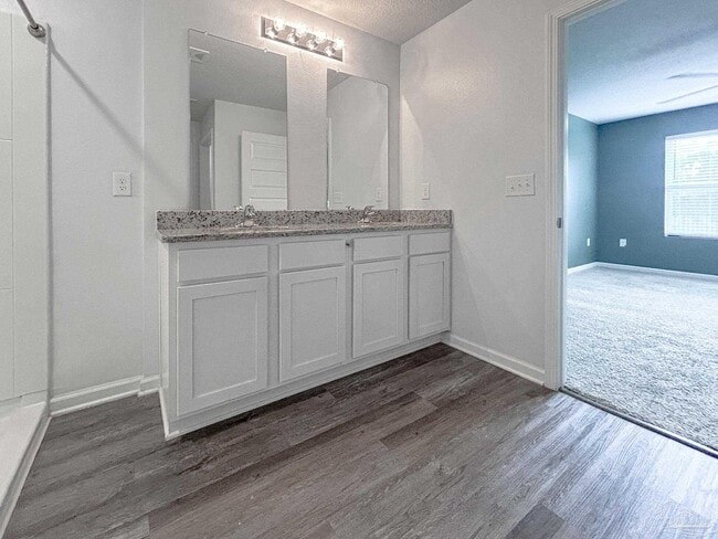 Photo - 4006 Whitetail Ln