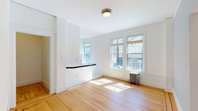 Building Photo - 1408 California St Unit 203