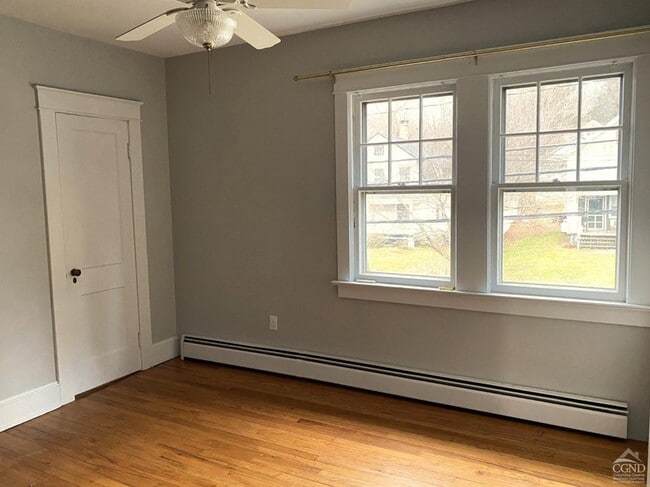 Building Photo - 14 Barton St Unit 16 Rental