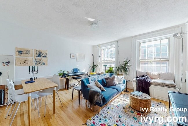 20 Joy St