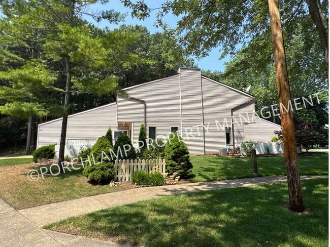 Photo - 17460 Dunewood Ct Unit #B