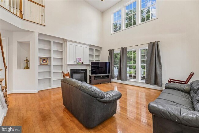 Photo - 9529 Mountwood Dr