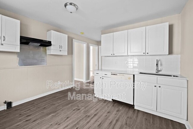 Photo - 2423 Circle Dr