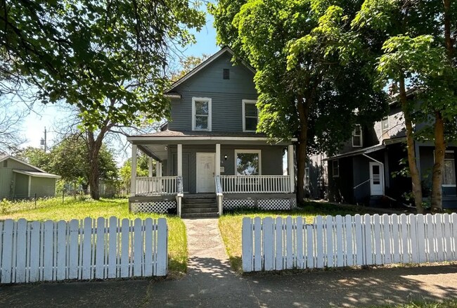 Building Photo - 314 E Ermina Ave