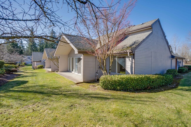 Photo - Spacious 2 Master Suites with Bonus Loft Area - Water/Sewer Paid By HOA - Prune Hill - Camas