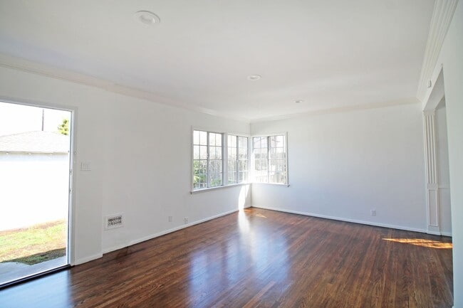 Photo - 1706 Pullman Ln Unidad 1706 A (Rear)