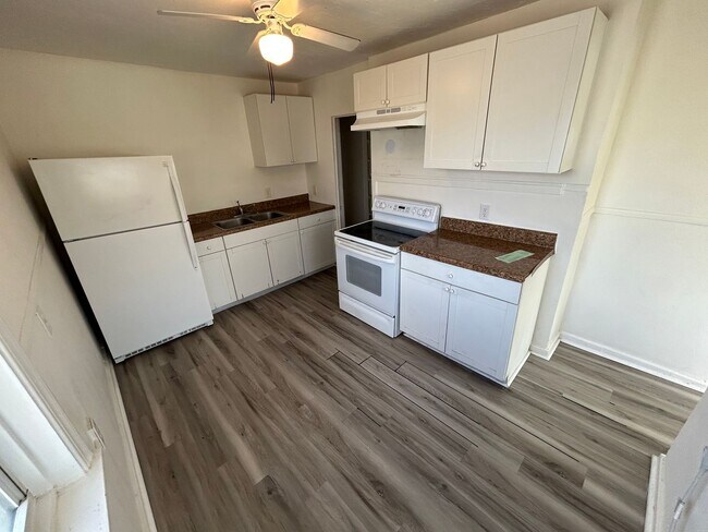 Photo - 1701 13th St W Unidad 1701 13th St W  A