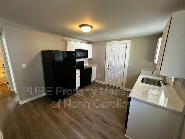 Photo - 204 Bookington Dr