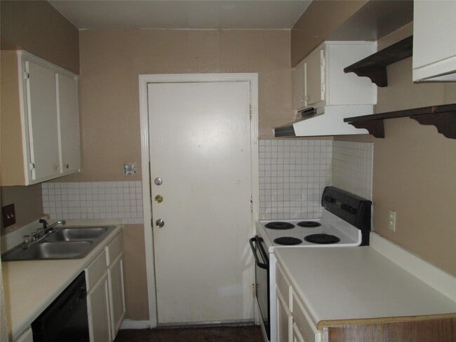 Photo - 3368 Burke Rd Unit 167