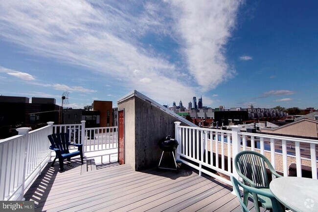 Building Photo - 443 Fairmount Ave Unit D Rental