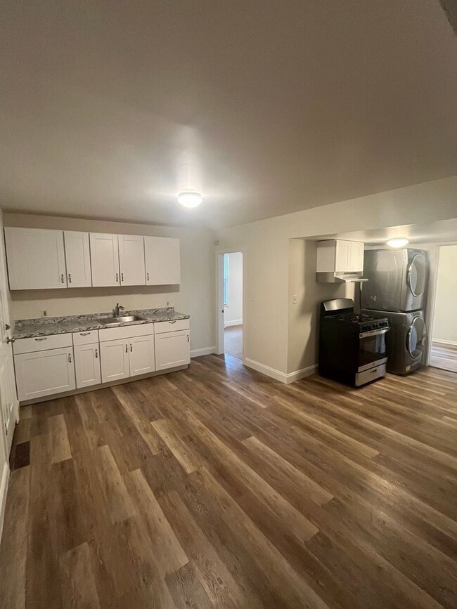 Photo - 355 Washington St Unit 1