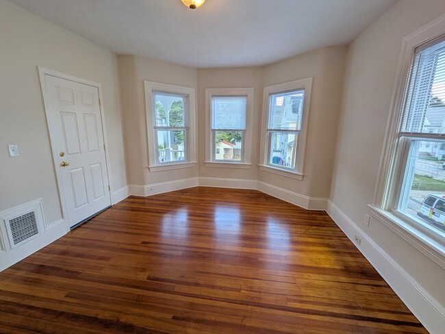 Building Photo - 48 Hodges St Unit 1 Rental