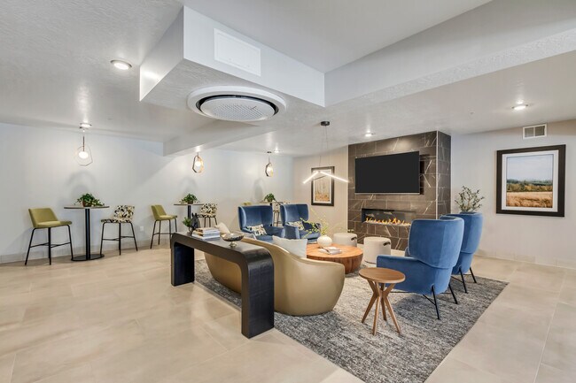 Clubhouse 2