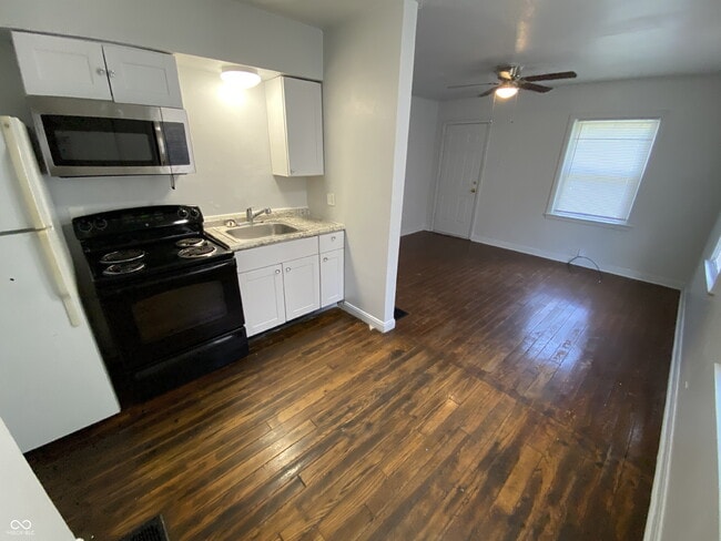 Photo - 623 N Tibbs Ave